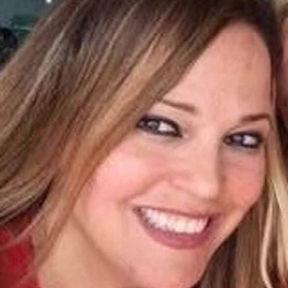 Meet your Posher, Zeina